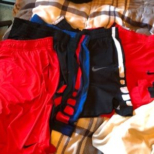 5 Pais of Men’s Basketball Shorts